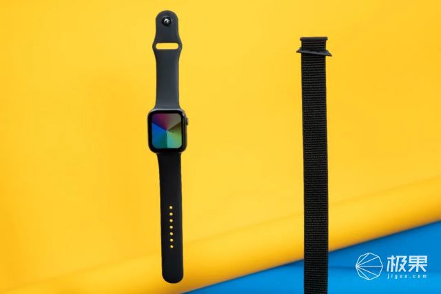 PG电子(中国)官方网站华强北把Apple Watch颠覆了？！「苹果S7」手表(图3)